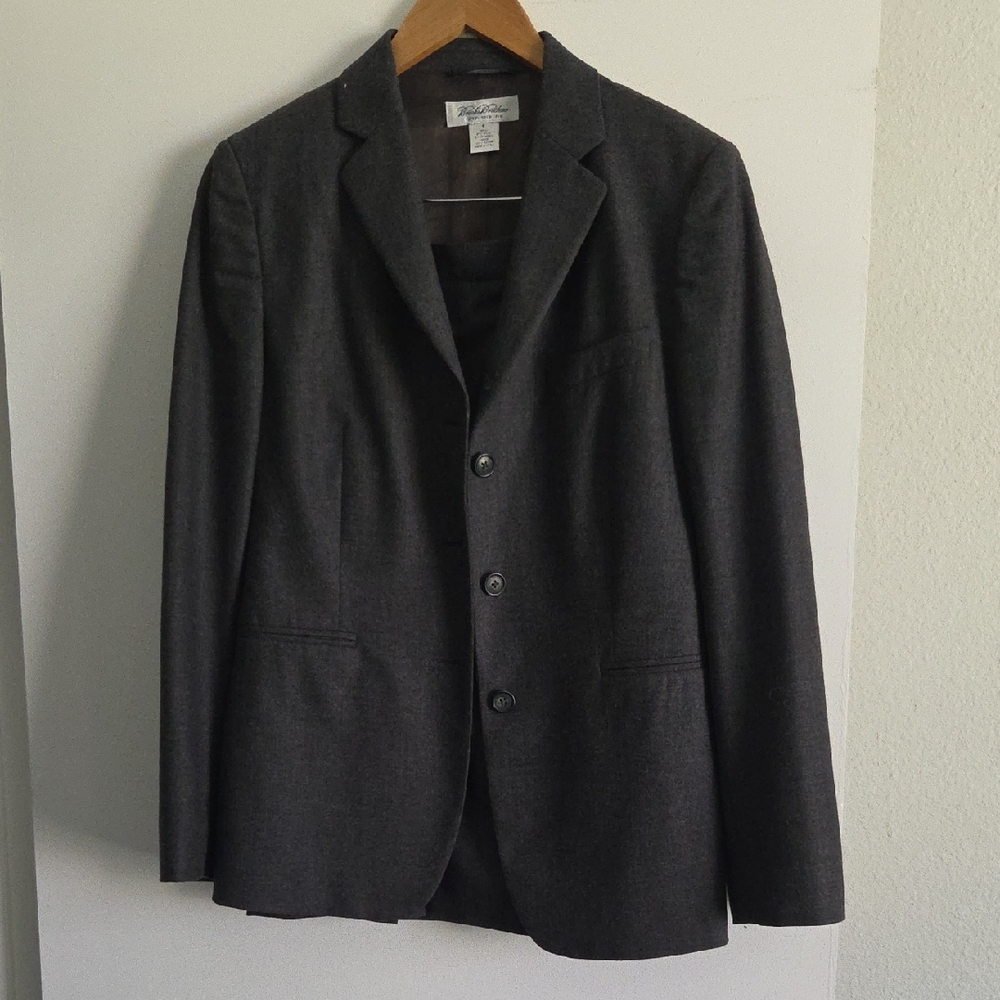 Brooks Brothers Gray Siut Modern Tailoring